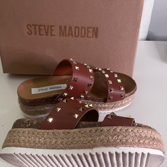 Steve Madden sandals **SOLD** - Picture 3 of 3